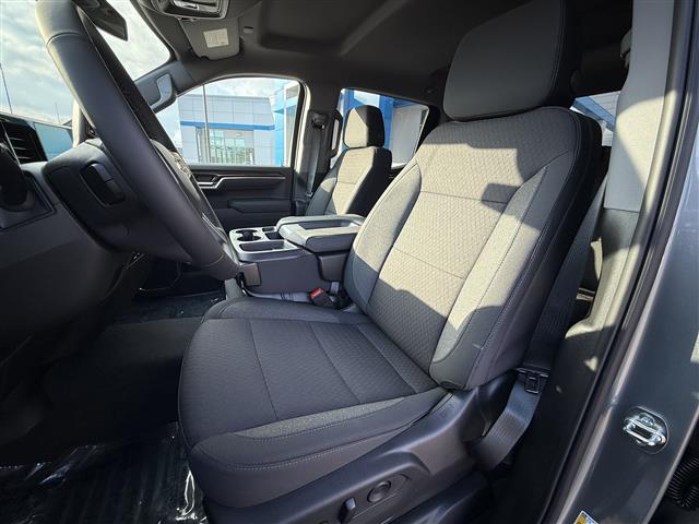 new 2025 Chevrolet Silverado 1500 car, priced at $46,715