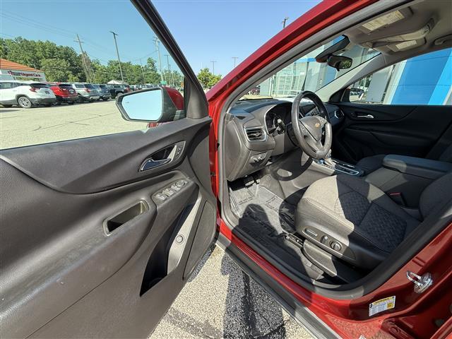 used 2022 Chevrolet Equinox car, priced at $22,249