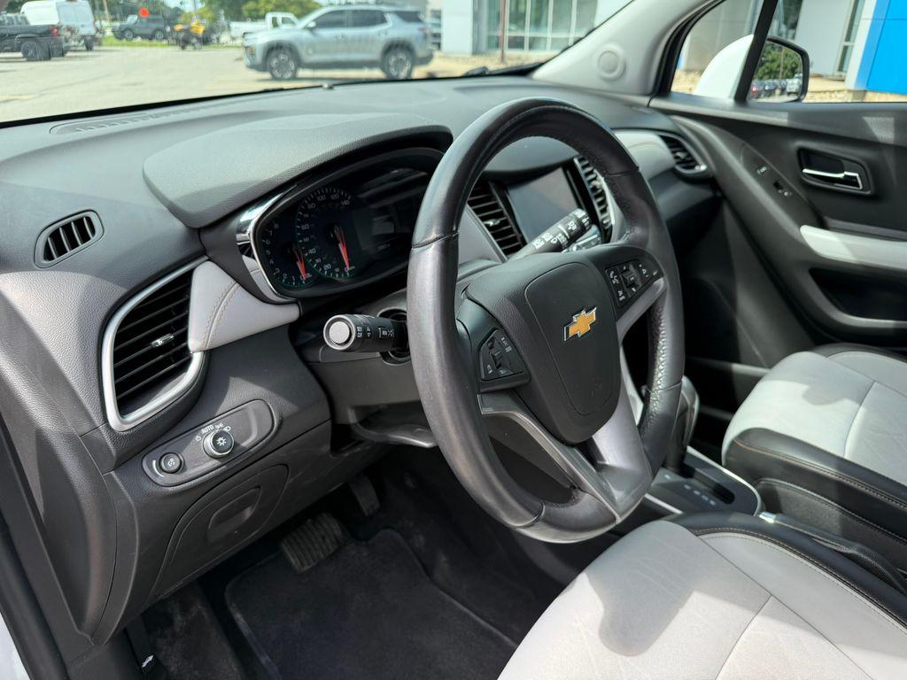 used 2022 Chevrolet Trax car