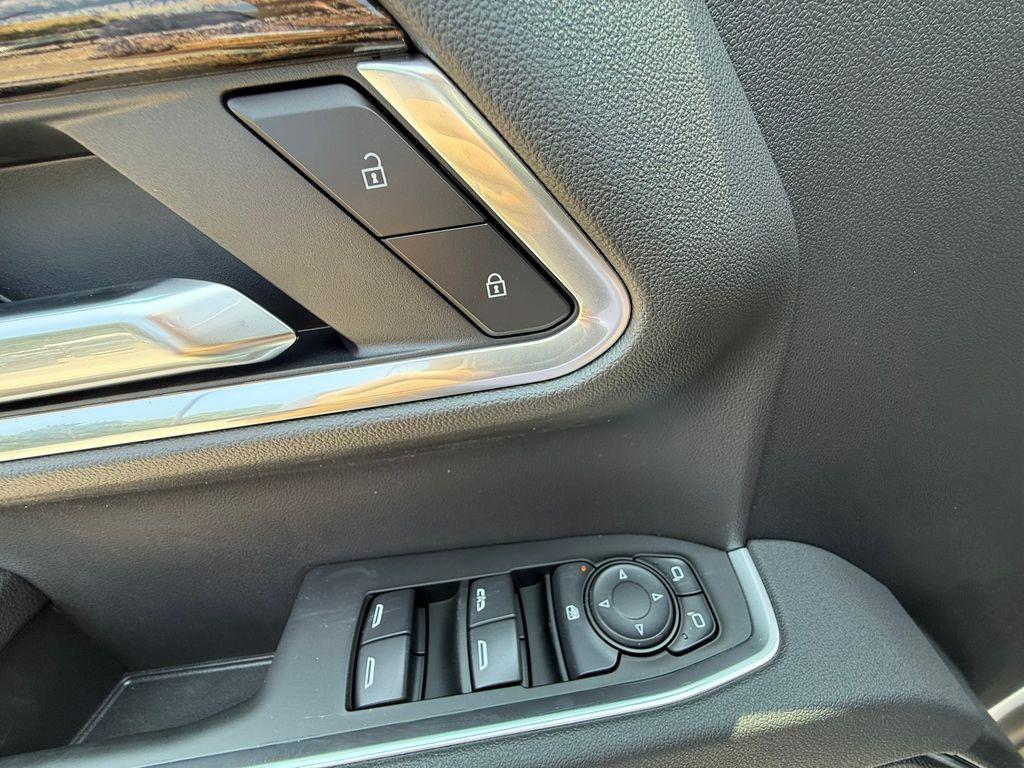 new 2025 GMC Sierra 1500 car, priced at $46,964