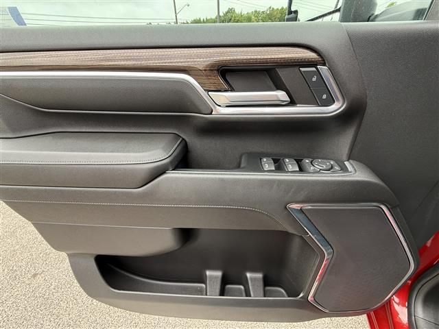 used 2024 Chevrolet Silverado 2500 car, priced at $57,998