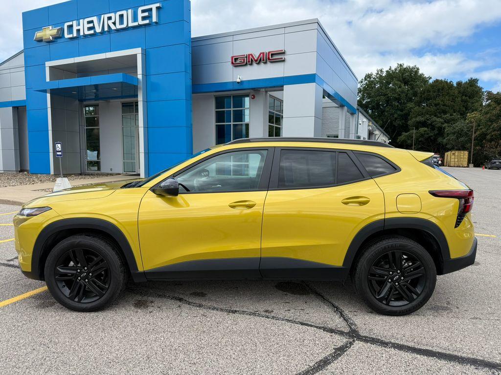 used 2024 Chevrolet Trax car