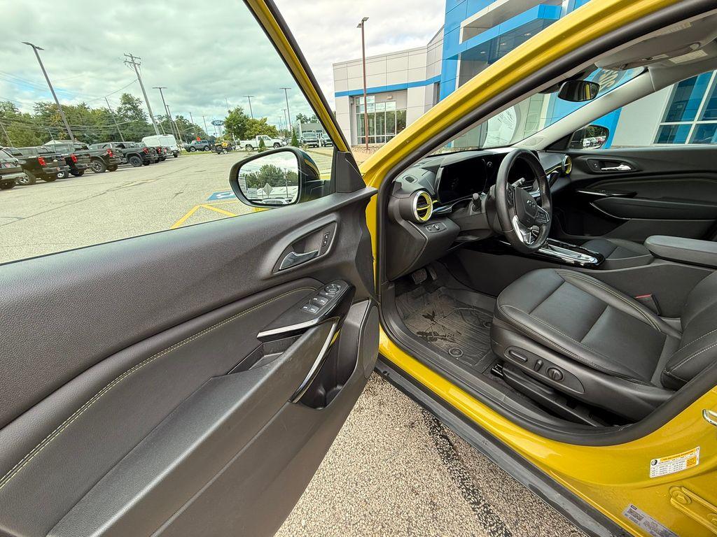 used 2024 Chevrolet Trax car