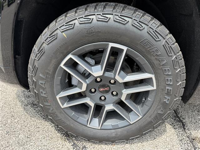 new 2026 GMC Terrain car, priced at $39,584