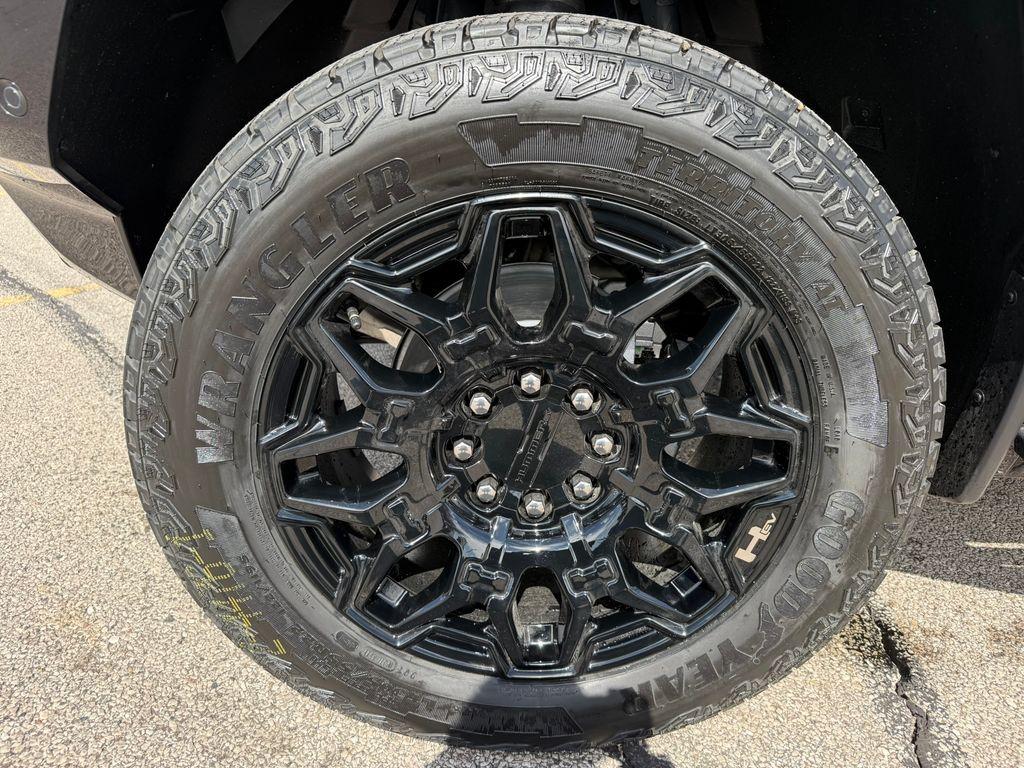 new 2025 GMC HUMMER EV SUV car, priced at $91,695