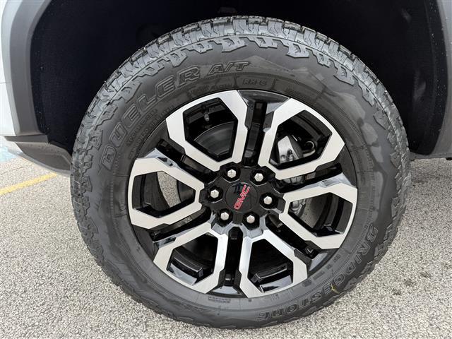 new 2025 GMC Canyon car, priced at $49,919