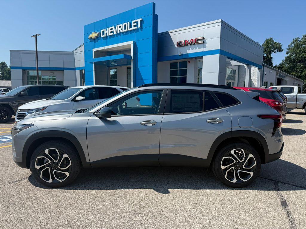 new 2025 Chevrolet Trax car, priced at $26,243