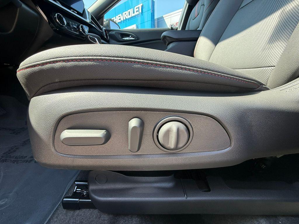 new 2025 Chevrolet Trax car, priced at $26,243