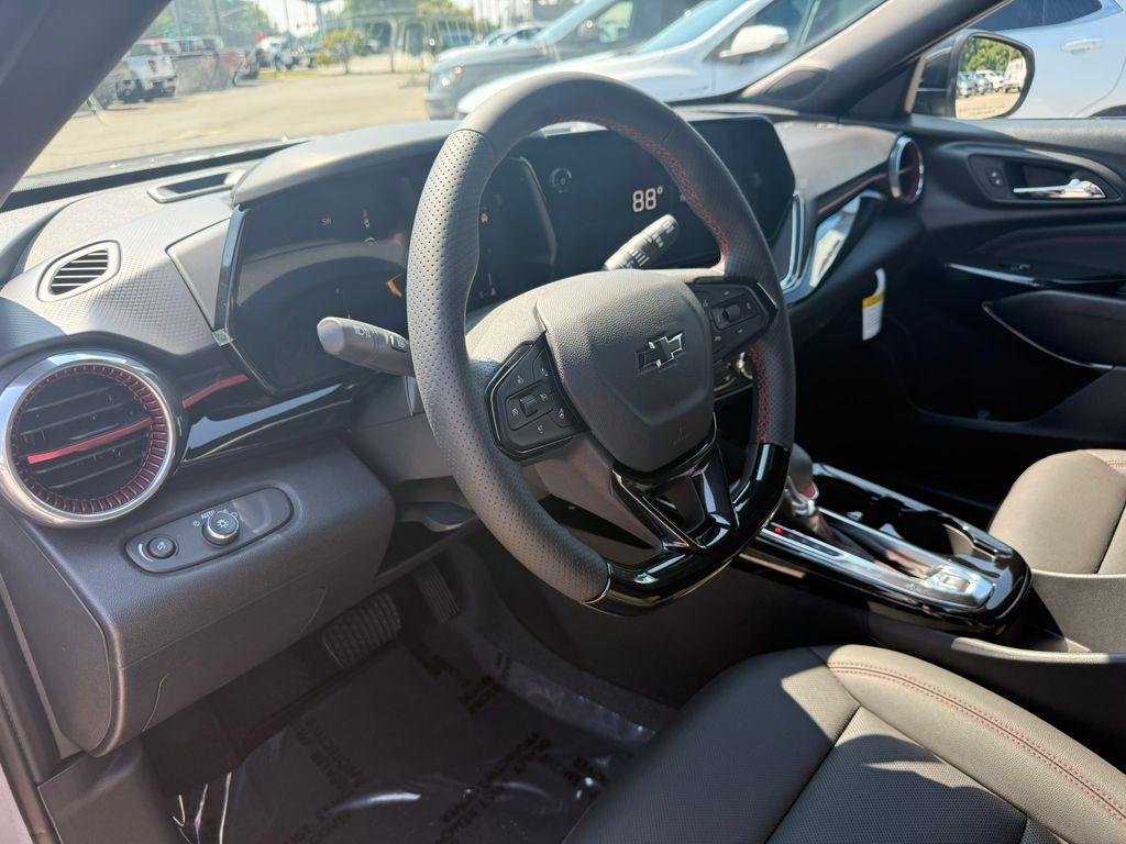 new 2025 Chevrolet Trax car, priced at $26,243