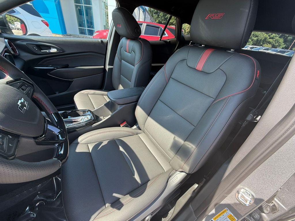 new 2025 Chevrolet Trax car, priced at $26,243