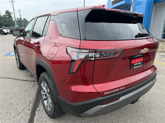 new 2026 Chevrolet Equinox car, priced at $31,659