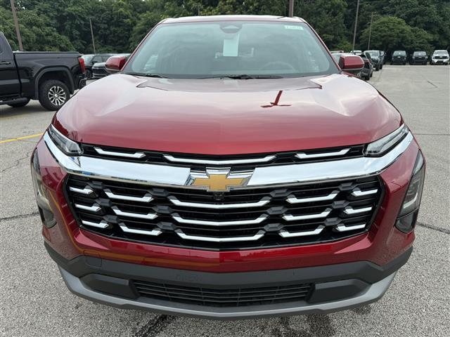 new 2026 Chevrolet Equinox car, priced at $31,659