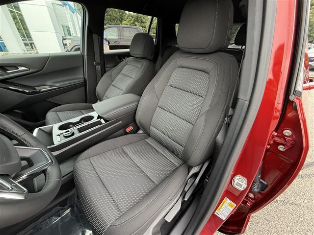 new 2026 Chevrolet Equinox car, priced at $31,659