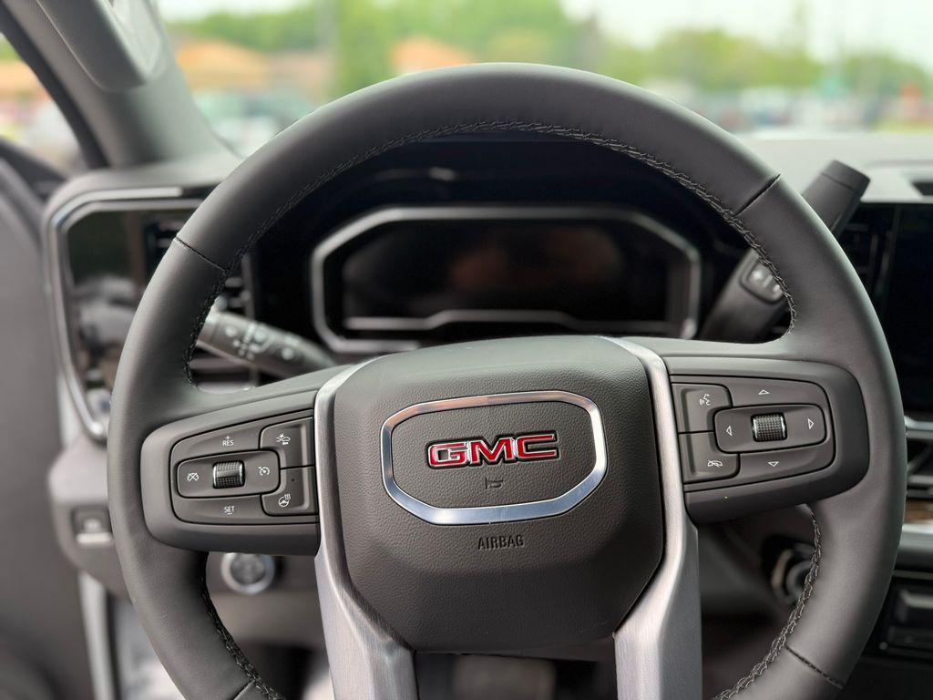new 2025 GMC Sierra 1500 car, priced at $51,179