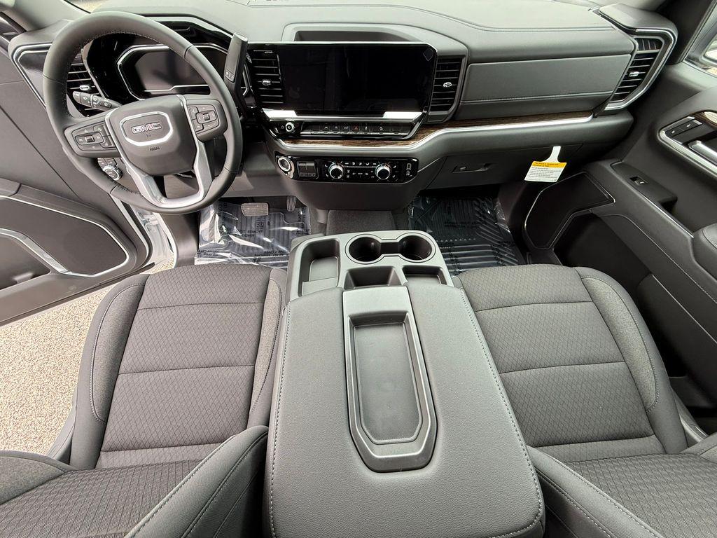 new 2025 GMC Sierra 1500 car, priced at $51,179