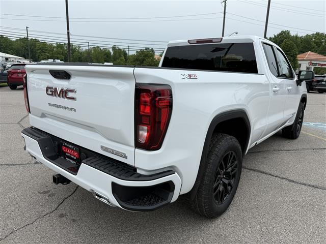 new 2025 GMC Sierra 1500 car, priced at $51,679