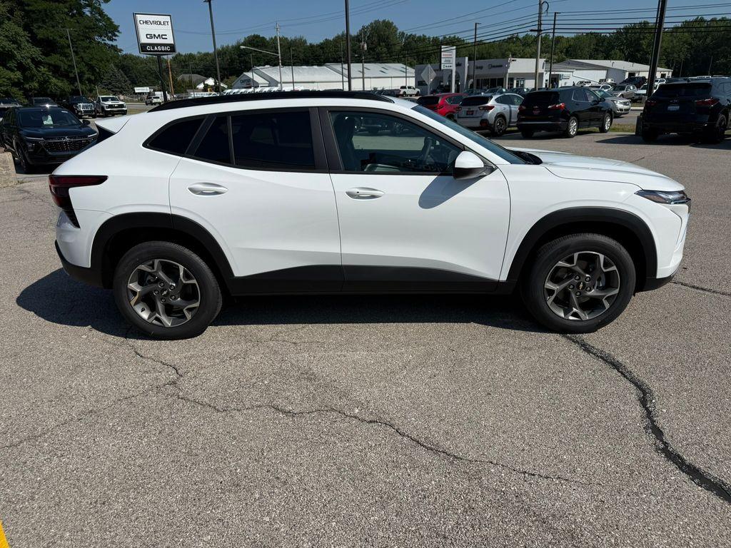 new 2025 Chevrolet Trax car, priced at $24,285
