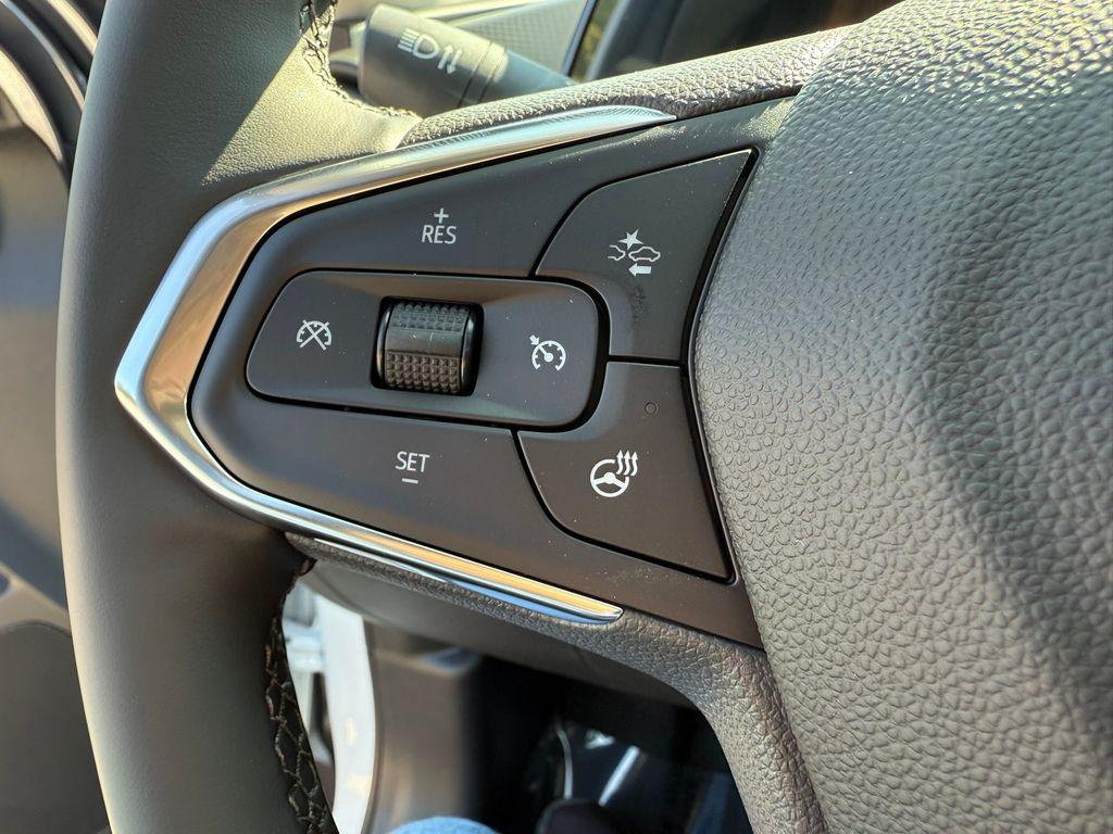 new 2025 Chevrolet Trax car, priced at $24,285