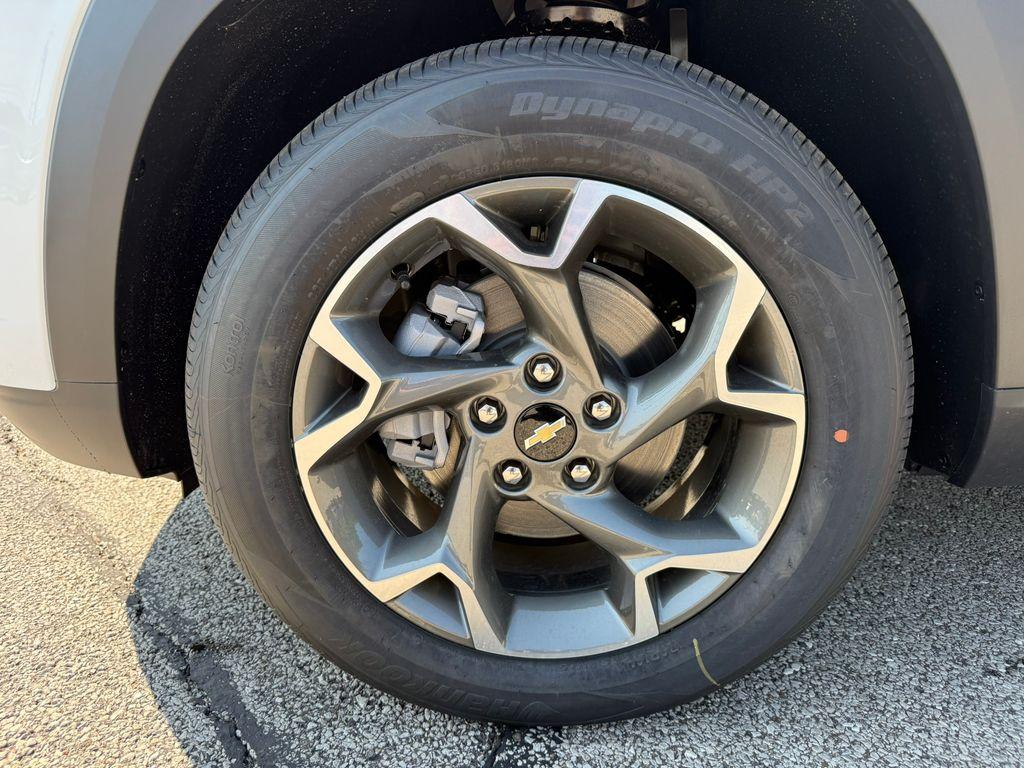 new 2025 Chevrolet Trax car, priced at $24,285