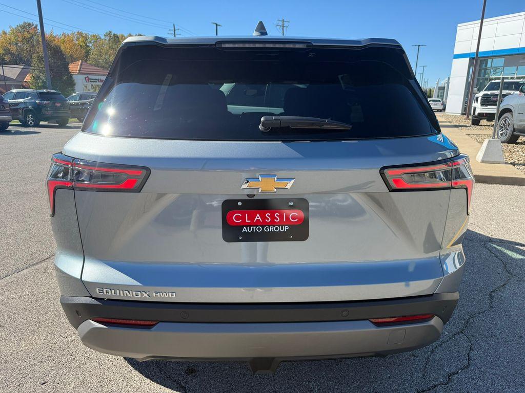 new 2026 Chevrolet Equinox car, priced at $31,999