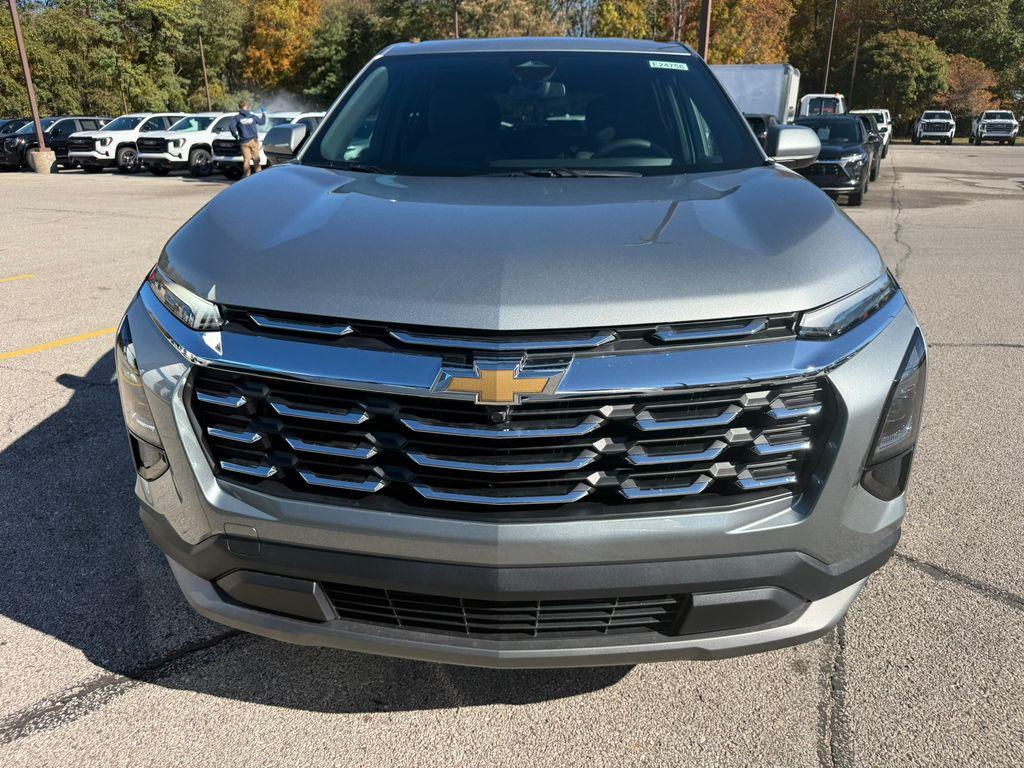 new 2026 Chevrolet Equinox car, priced at $31,999