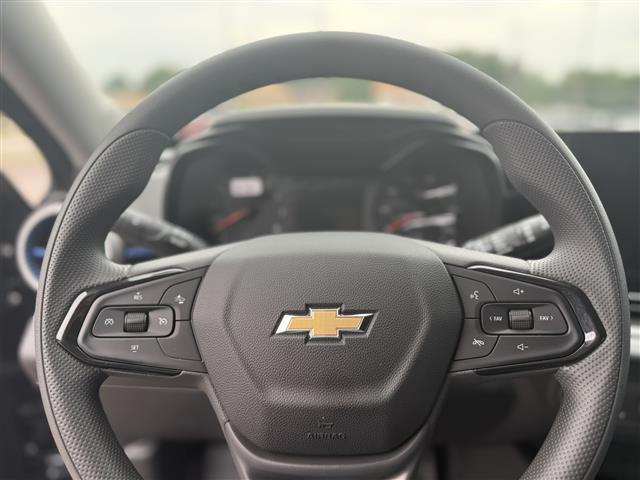 new 2025 Chevrolet Trax car, priced at $23,106