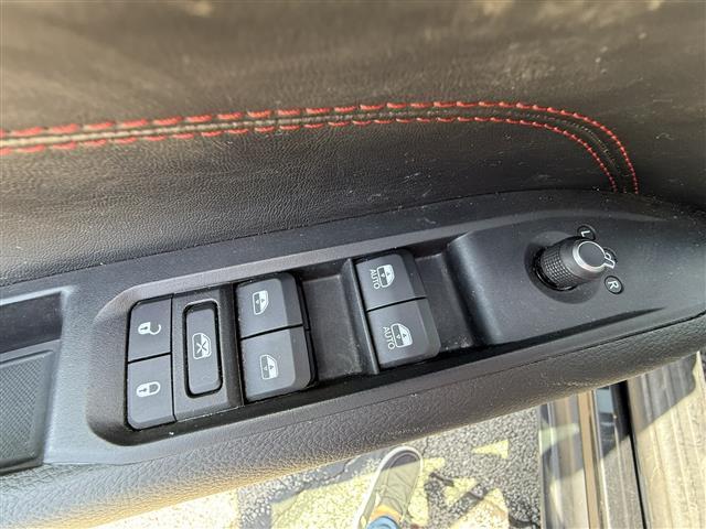 used 2022 Jeep Compass car, priced at $22,977