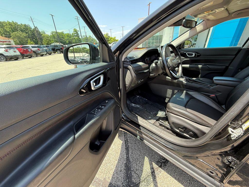 used 2022 Jeep Compass car, priced at $22,977