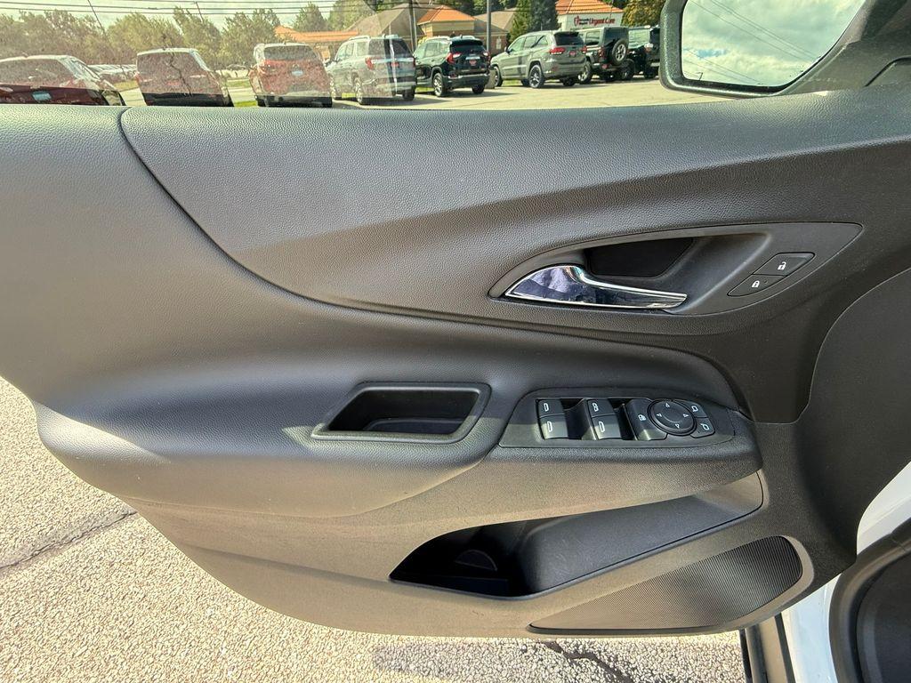 used 2023 Chevrolet Equinox car