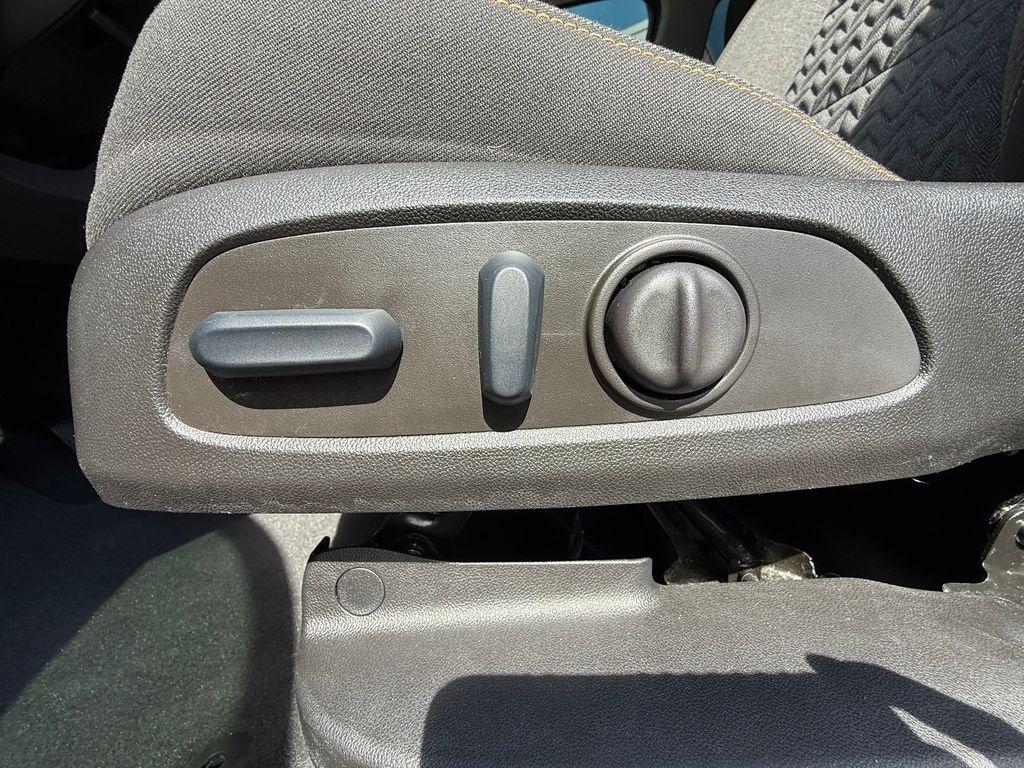used 2023 Chevrolet Equinox car