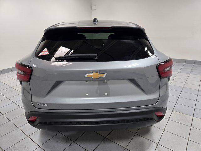 new 2025 Chevrolet Trax car, priced at $22,032