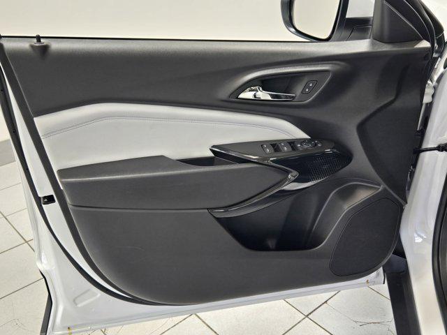 new 2025 Chevrolet Trax car, priced at $23,537