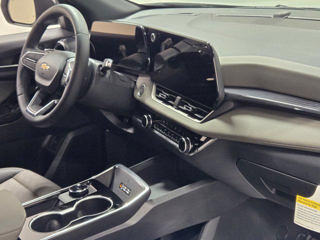 new 2026 Chevrolet Equinox car, priced at $30,752