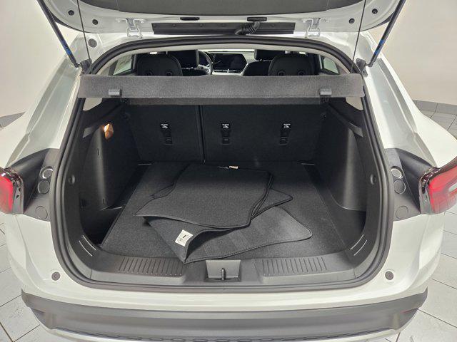 new 2025 Chevrolet Trax car, priced at $23,465