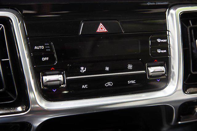 used 2023 Kia Sorento car, priced at $30,777