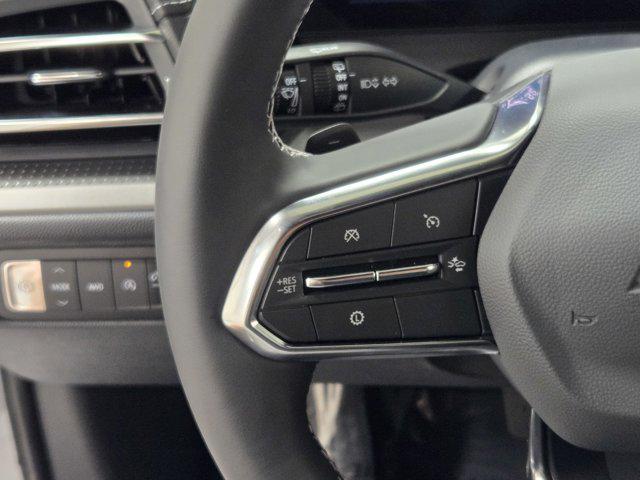 new 2025 Chevrolet Traverse car, priced at $45,576