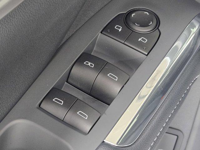 new 2025 Chevrolet Traverse car, priced at $41,901