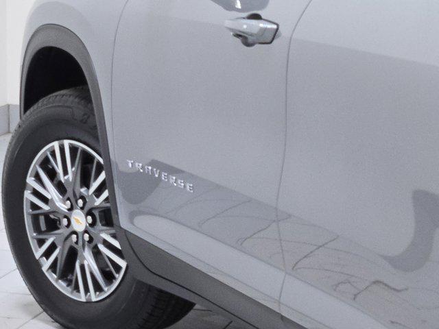 new 2025 Chevrolet Traverse car, priced at $41,901