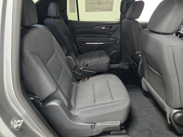 new 2025 Chevrolet Traverse car, priced at $41,901