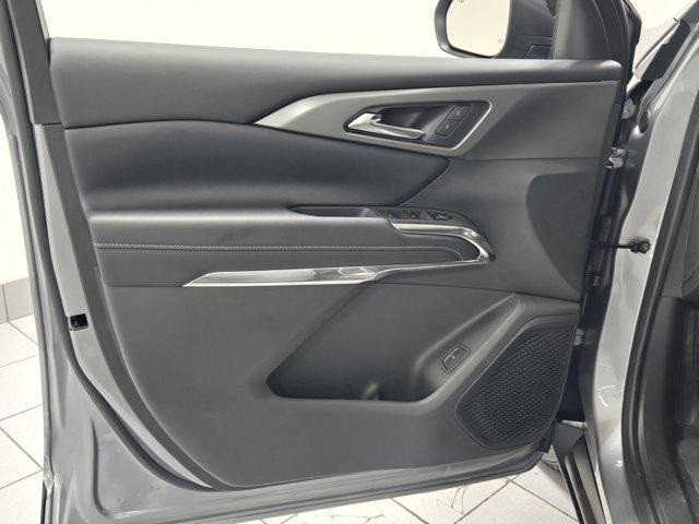 new 2025 Chevrolet Traverse car, priced at $41,901