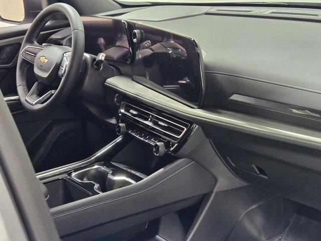 new 2025 Chevrolet Traverse car, priced at $41,901