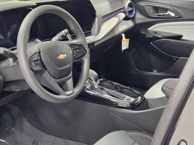 new 2025 Chevrolet Trax car, priced at $23,677
