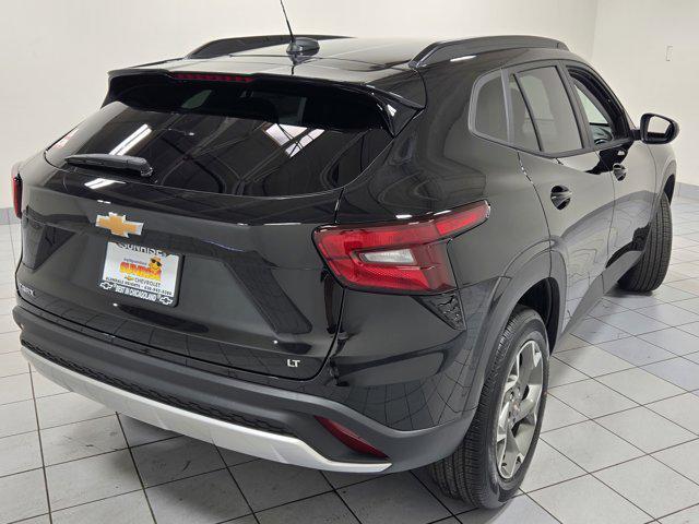 new 2025 Chevrolet Trax car, priced at $23,677