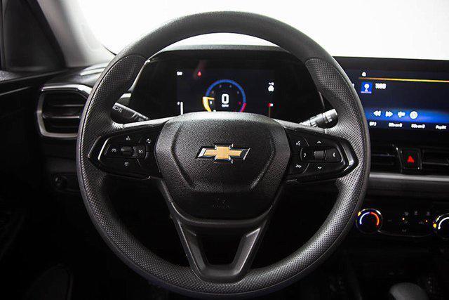 used 2025 Chevrolet TrailBlazer car, priced at $23,986