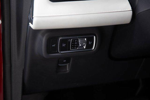 used 2024 Lincoln Nautilus car, priced at $45,986