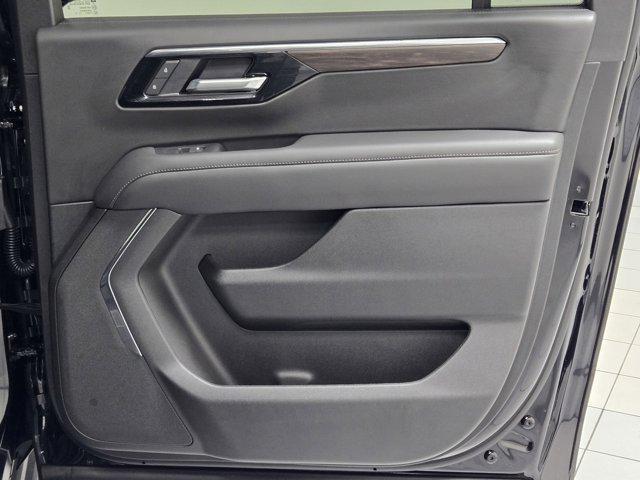 new 2025 Chevrolet Suburban car, priced at $74,095