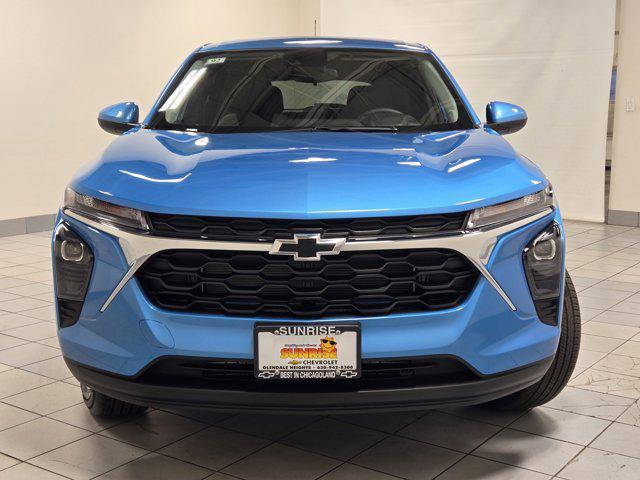 new 2025 Chevrolet Trax car, priced at $23,555