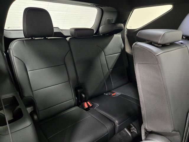 new 2025 Chevrolet Traverse car, priced at $45,524