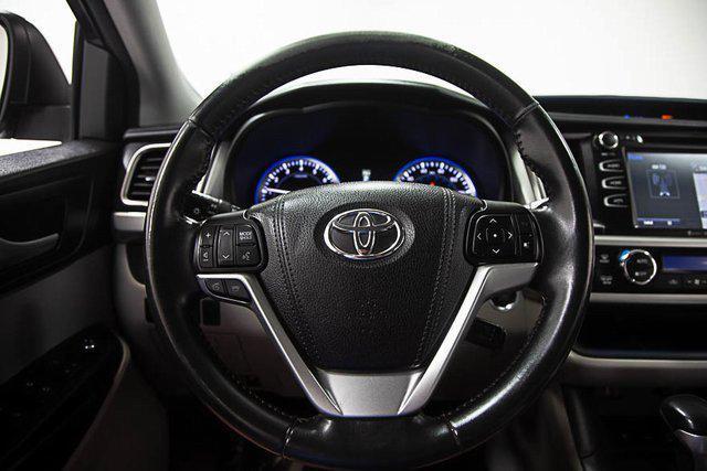 used 2016 Toyota Highlander car, priced at $17,977