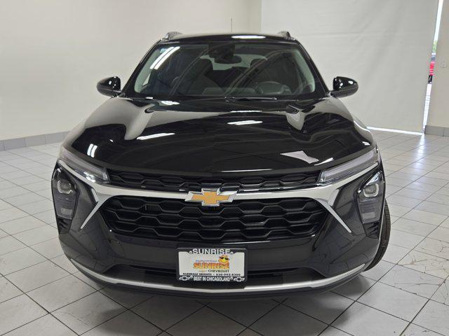 new 2025 Chevrolet Trax car, priced at $22,535
